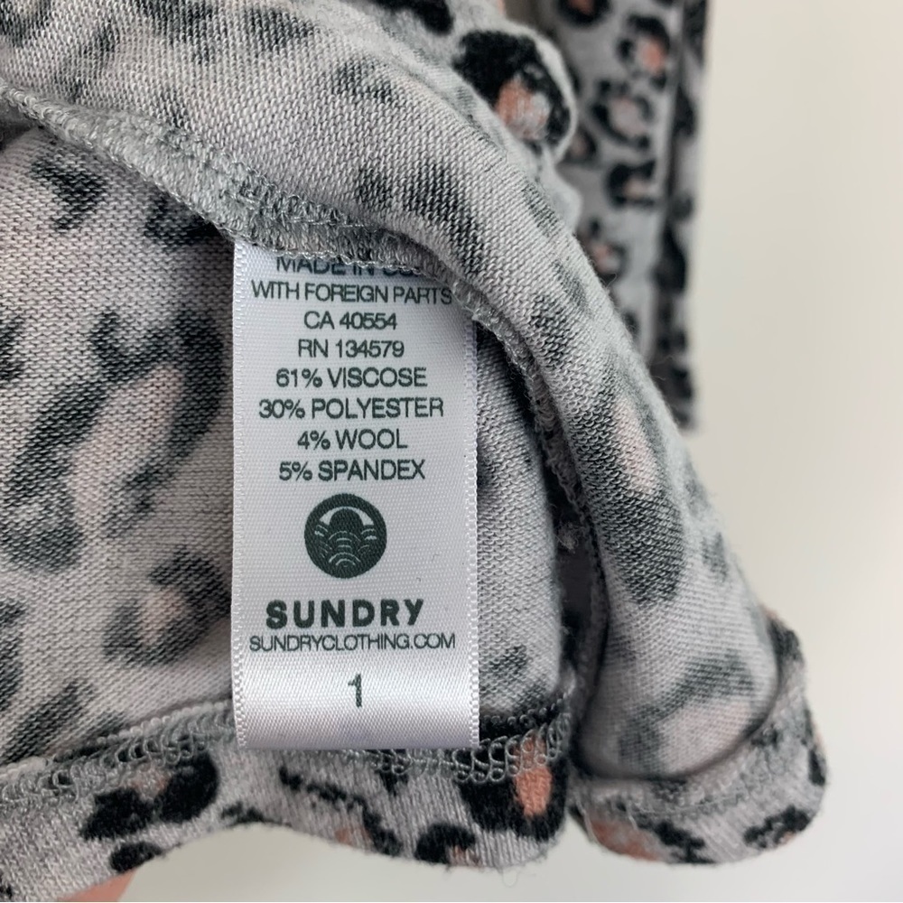 Sundry Draped Gray Leopard Print Hoodie Size Small - Picture 11 of 14